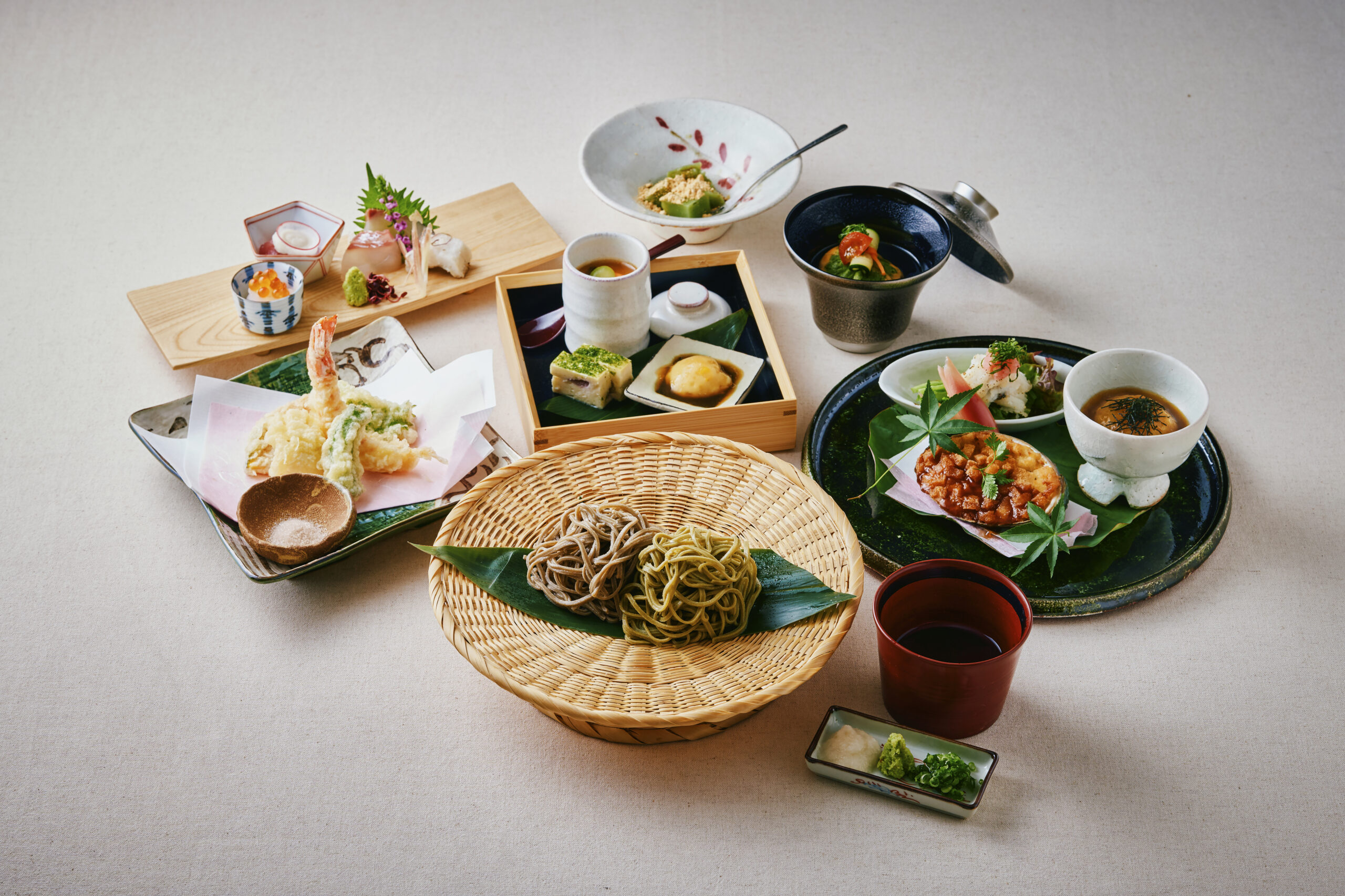 淡路島で贈る「母の日・父の日」のひととき。絶景と淡路島食材を堪能する蕎麦割烹「Oh-SOBAR」に感謝を。