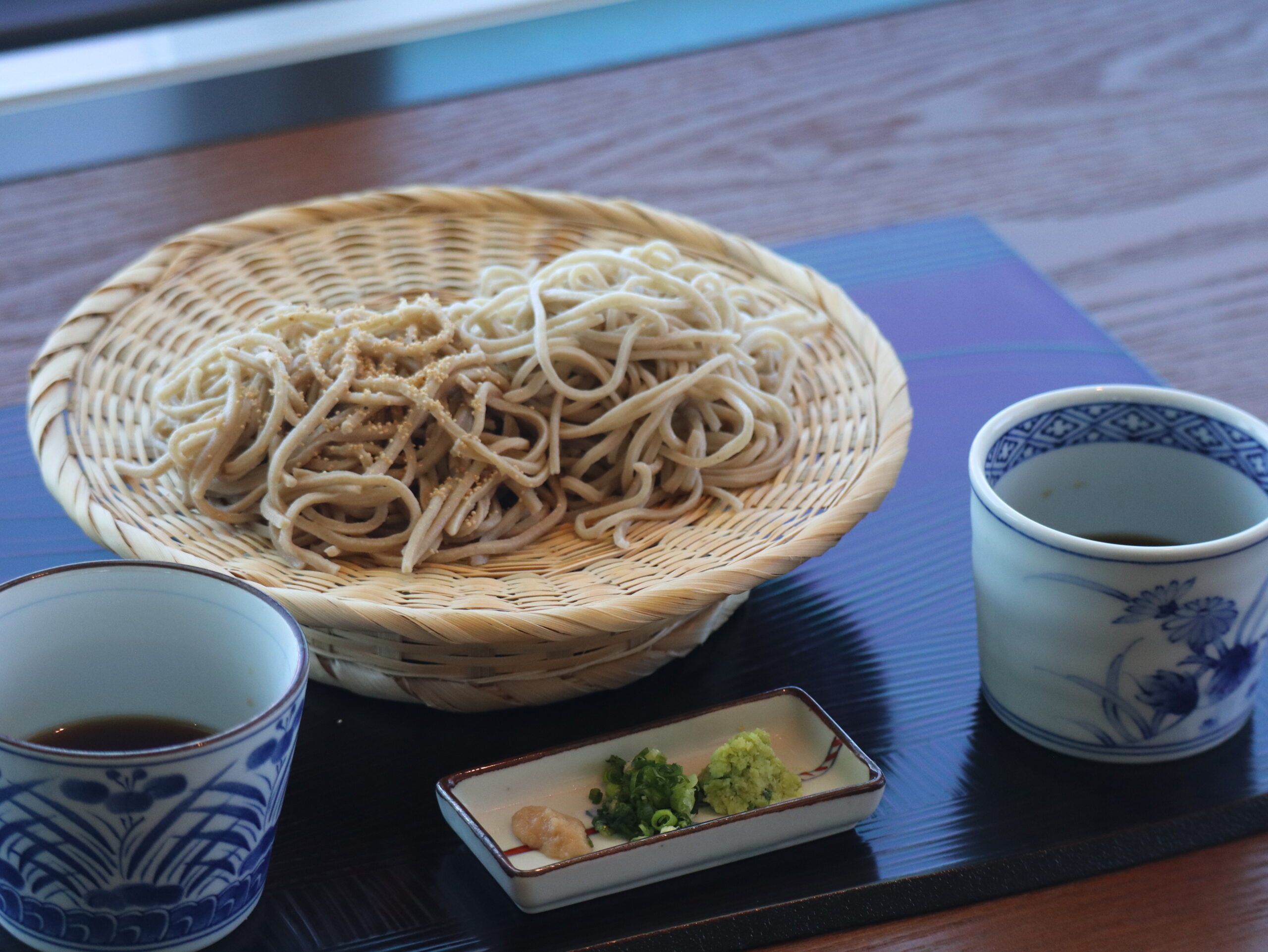 【淡路島・9月限定】香ばしさとプチプチ食感がクセになる！秋の味覚と愉しむ名物「けしの実蕎麦」【絶景ランチ＆ディナー】